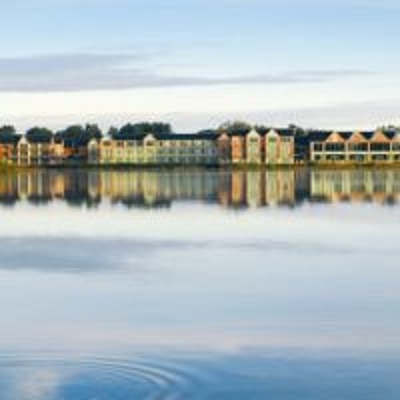 Image 1: De Vere Cotswold Water Park