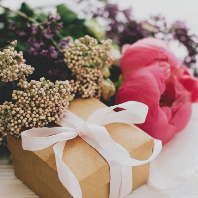 How much money should you really spend on big-day gifting?