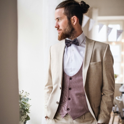 Warm Weather, Cool Looks: Your Summer Wedding Style Guide