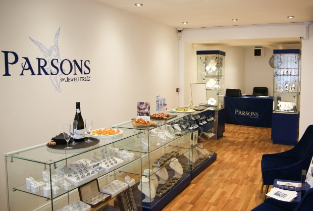UK's oldest jewellers moves to Thornbury: Image 1