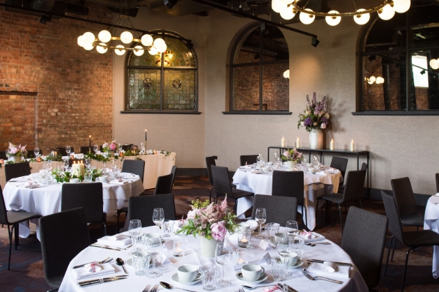 We love the beautiful Avon Gorge wedding venue in Bristol: Image 1