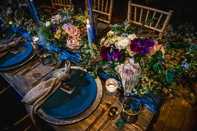 celestial dream wedding styling in deep blue and rich purple wedding tablescape