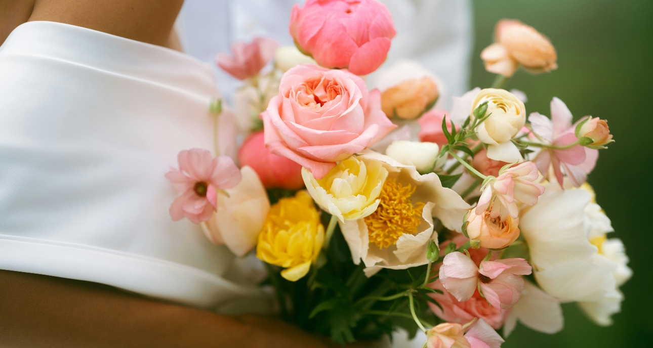 bridal bouquet in springtime hues