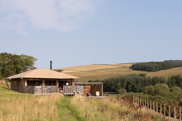 outside shot of luxurious safari tent